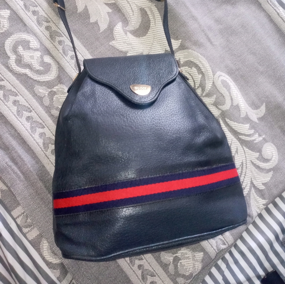 💕💅👜 Amazing Gucci pig skin Bucket💕😍 - Picture 2 of 12